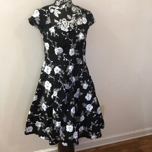 Hell Bunny Vixen Dress Rose Black White Sweetheart Neck Short Sleeve